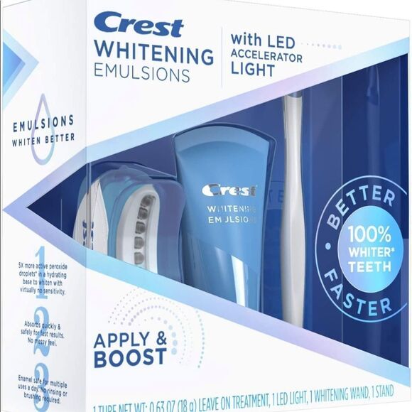 Crest Whitening Emulsions with LED Accelerator Light - Picture 12 of 12